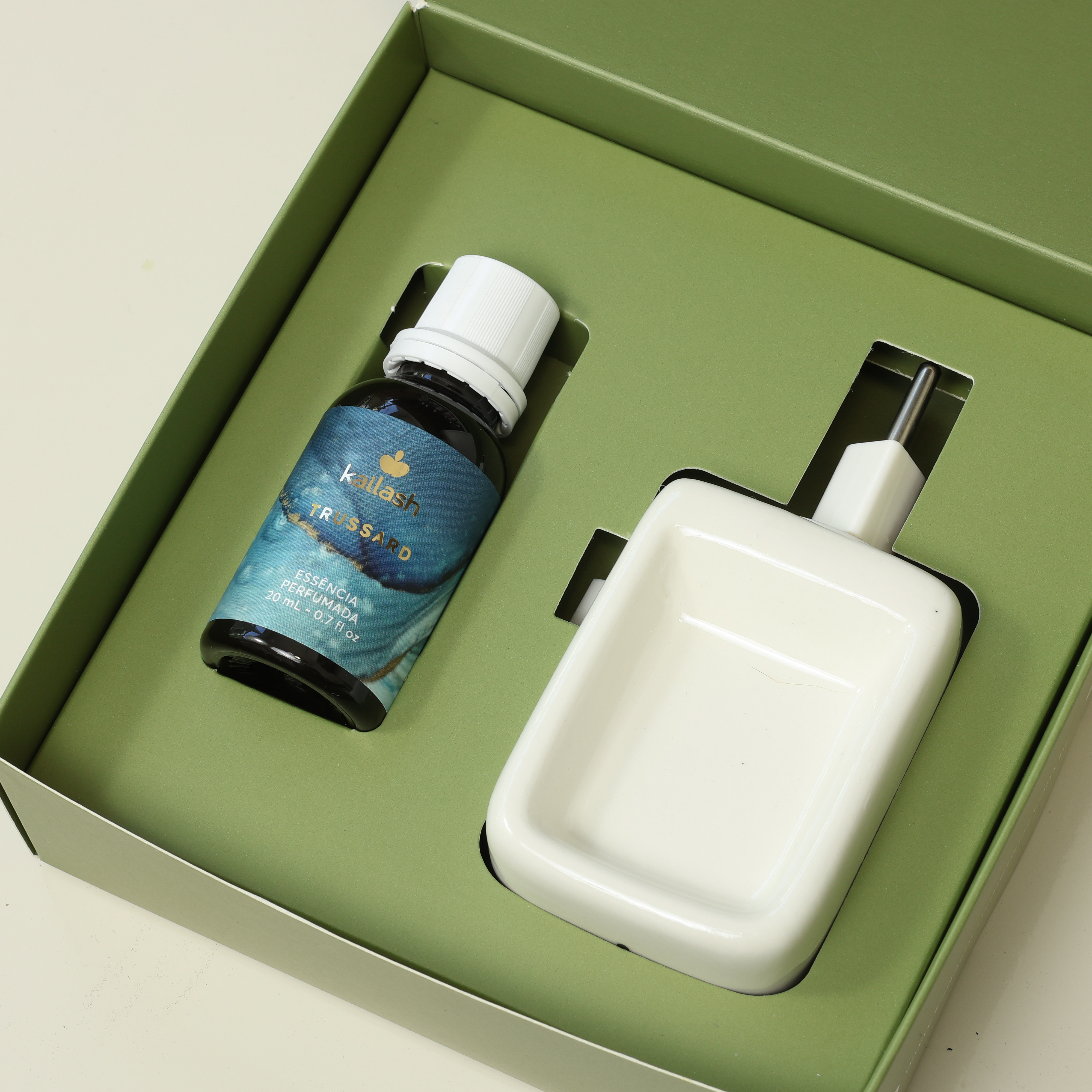 KIT PRESENTE - AROMATIZADOR ELETRICO E ES...