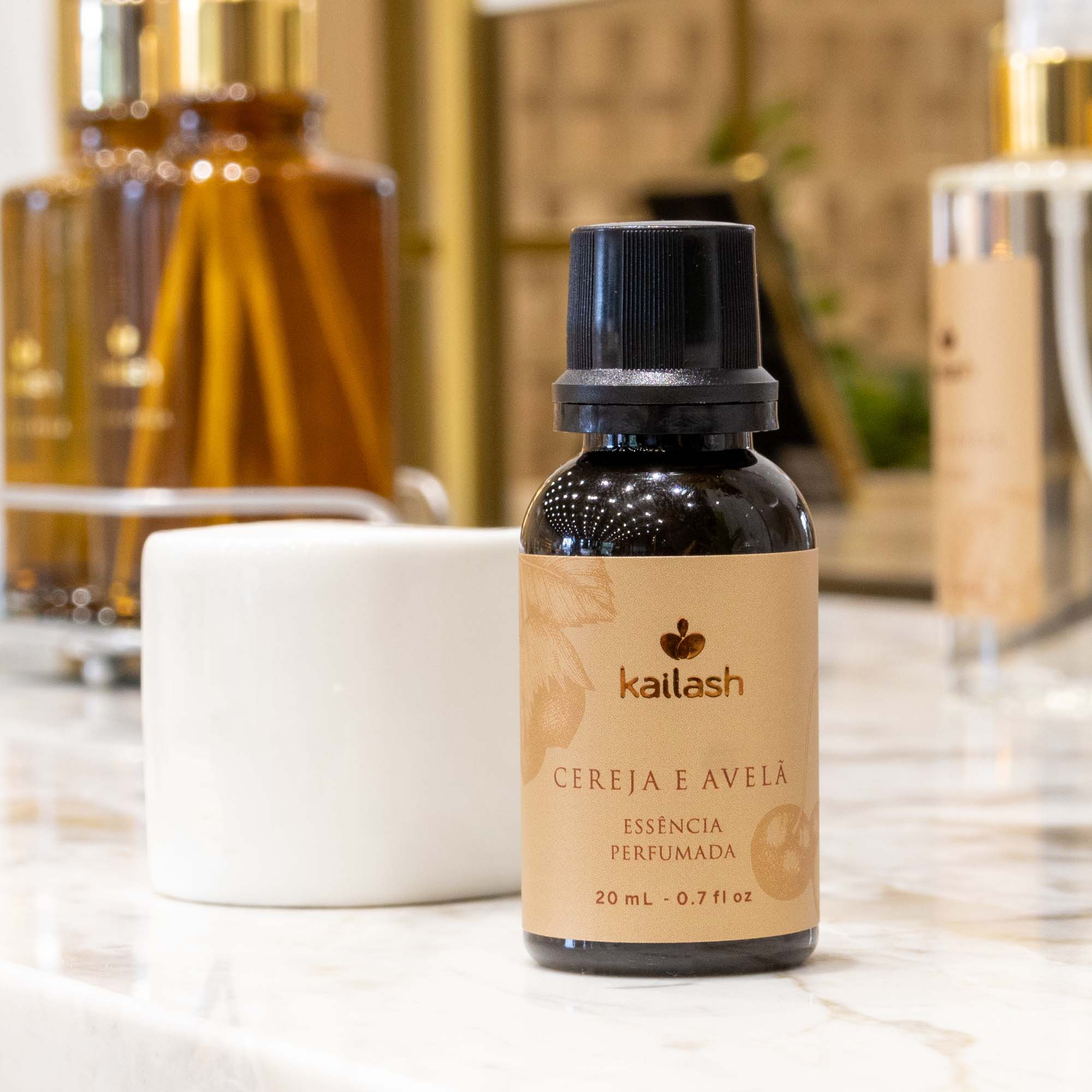 ESSÊNCIA PERFUMADA - CEREJA E AVELÃ - 20ML ESSÊNCIA PERFUMADA - CEREJA E AVELÃ - 20ML