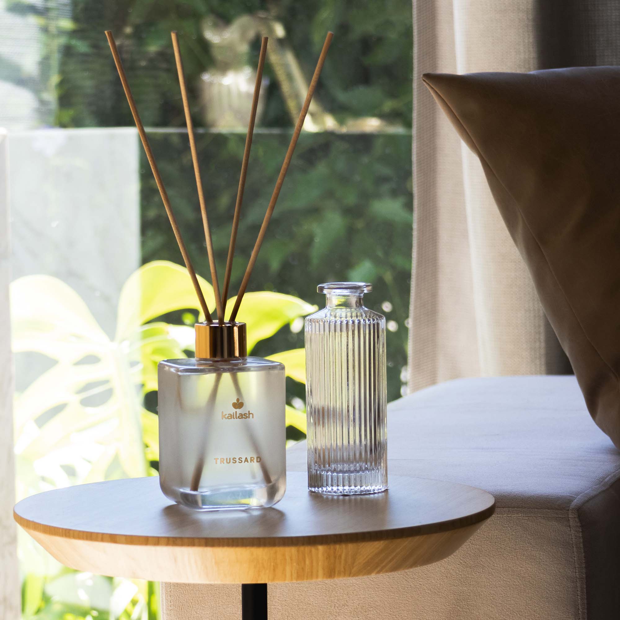DIFUSOR PARA PERFUMAR AMBIENTES - TRUSSAR... DIFUSOR PARA PERFUMAR AMBIENTES - TRUSSAR...